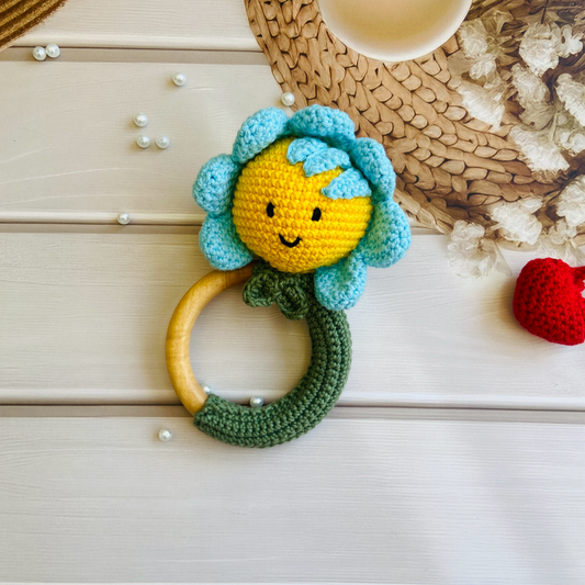 Handmade Daisy Rattle Teether (Yellow&Blue)