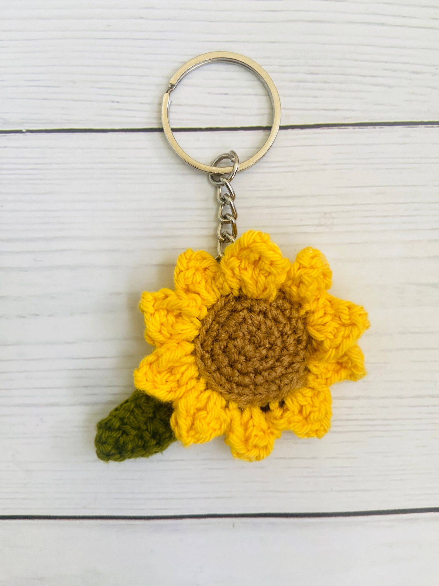 Crochet Sunflower Keychain with leaf